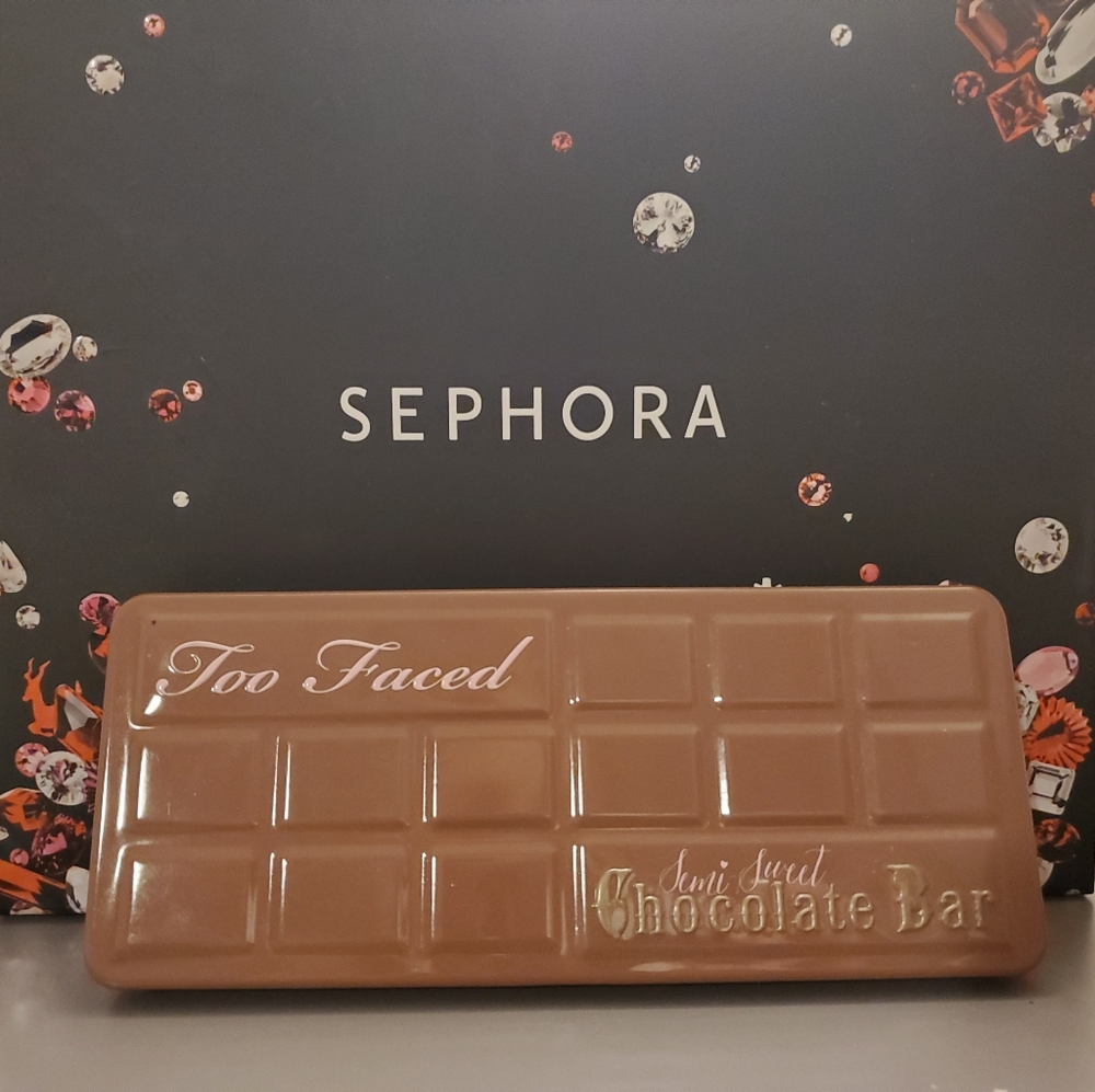 Too Faced Semi Sweet Chocolate Bar Palette (used)